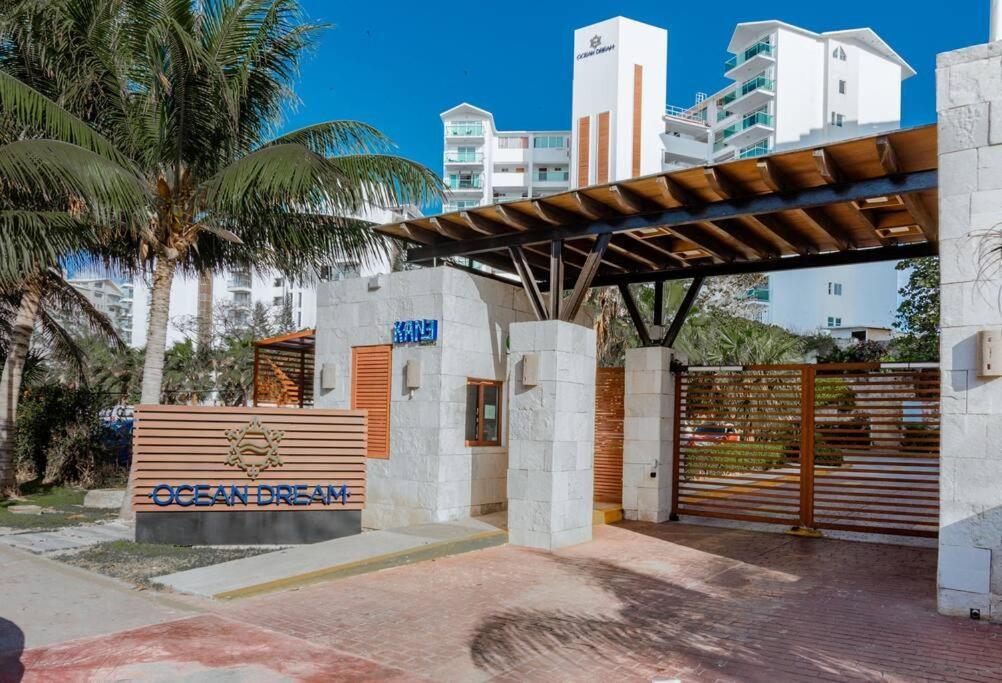 *Turquoise Escape- Beachfront Studio By Casa Paraiso* Cancún Exterior foto